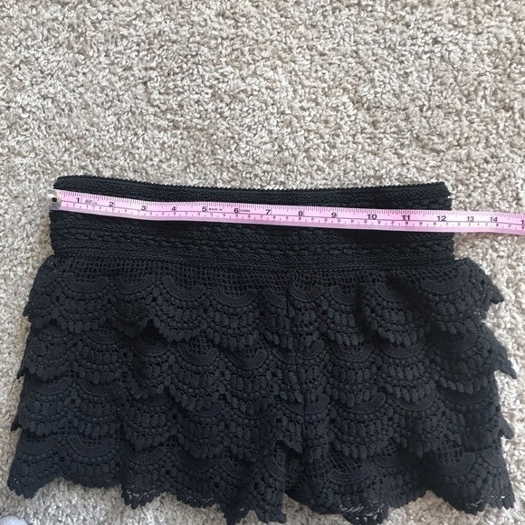 - Jolt skirt black with ruffles - Picture 8 of 9